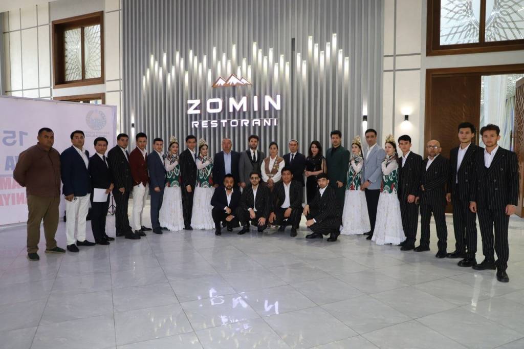 Сирдарёда Маданият ва санъат ходимлари куни кенг нишонланди