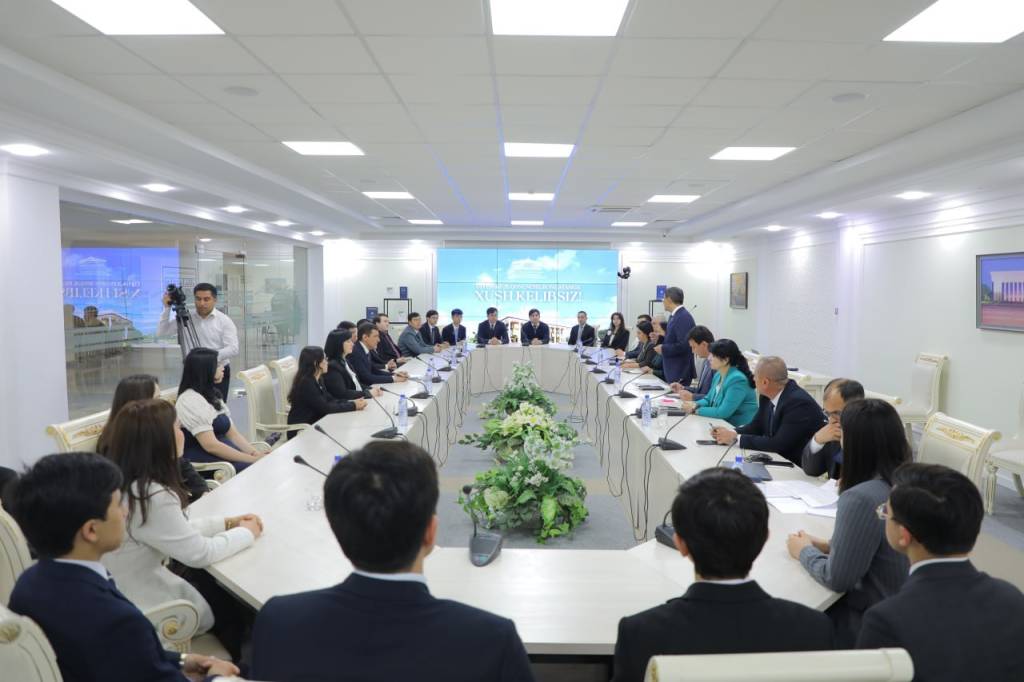 Парламент ва Халқ дипломатияси маркази ҳамкорлигидаги ёшлар мулоқоти