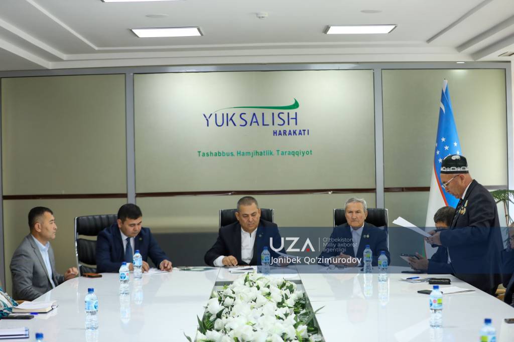 Сурхондарёлик журналистлар кенгашди