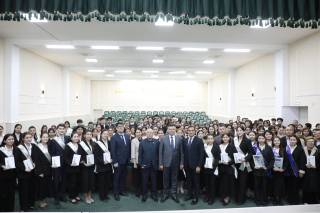 “Янги Ўзбекистон” ва “Правда Востока” газеталари кунлари ташкил этилди