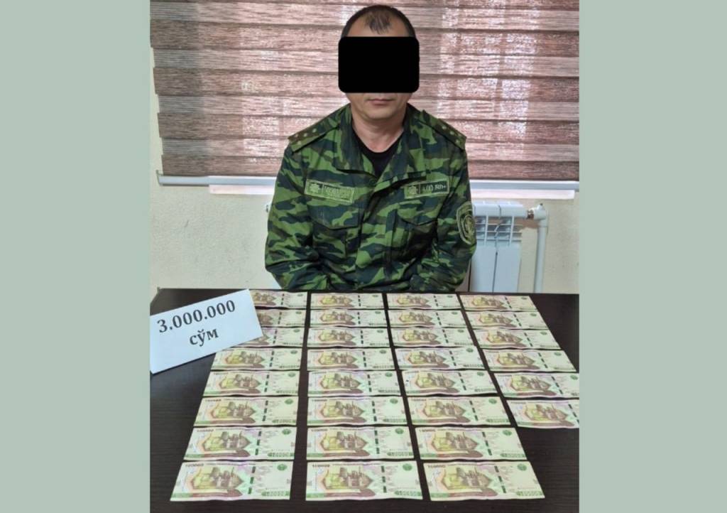 ФВБ ўринбосари пора устида қўлга тушди