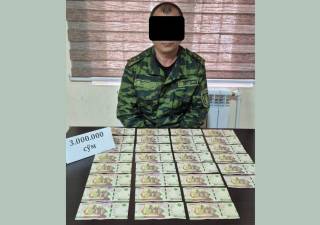 ФВБ ўринбосари пора устида қўлга тушди