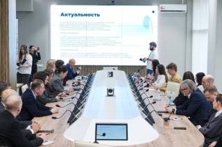 Vertreter von Uztuqimachiliksanoat nehmen am Russischen Forum der Designbranche teil