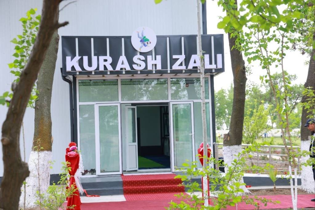 Қаровсиз спорт иншооти фойдаланишга топширилди