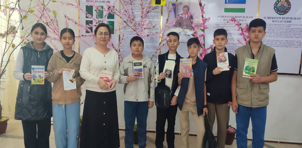 Maktab kutubxonasiga sara asarlar