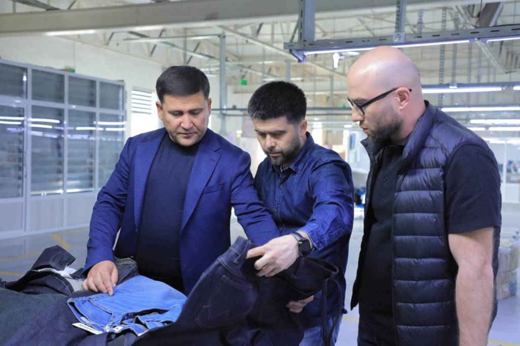 Тадбиркорлар билан ҳамкорлик