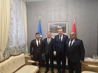 Сенатор участвовал в международном туристическом форуме