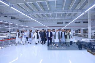 Афғонистон делегацияси “Ифтихор кийим саноати” корхонаси фаолияти билан танишди