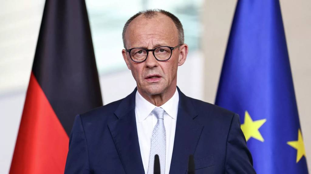 Мерц: АҚШ Кубага ҳарбий аралашув бўйича ҳеч қандай асосга эга эмас