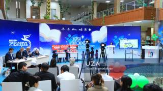 “Ёш китобхон”лар билим ва салоҳиятини намоён этди