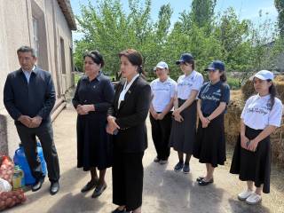 Оила тадбиркор томонидан ҳомийликка олинди