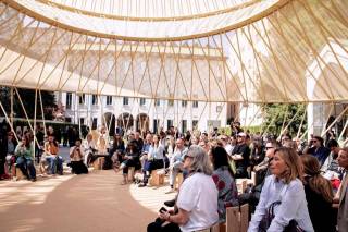 Миланда “Ўрик гуллаганда” кўргазмаси доирасида ўзбек миллий мероси намойиш қилинмоқда