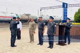 Ватан посбонлари  тантанали кузатилди