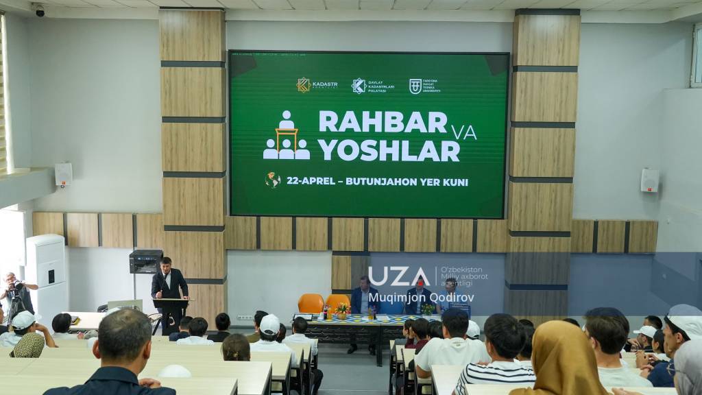 Ер куни муносабати билан Фарғонада амалий тадбирлар ва муҳим учрашувлар ўтказилди