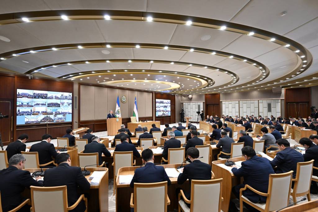 Президент: йил бошидан эришилган натижалар, кўрсаткичлар меҳнатимизга яраша бўлди