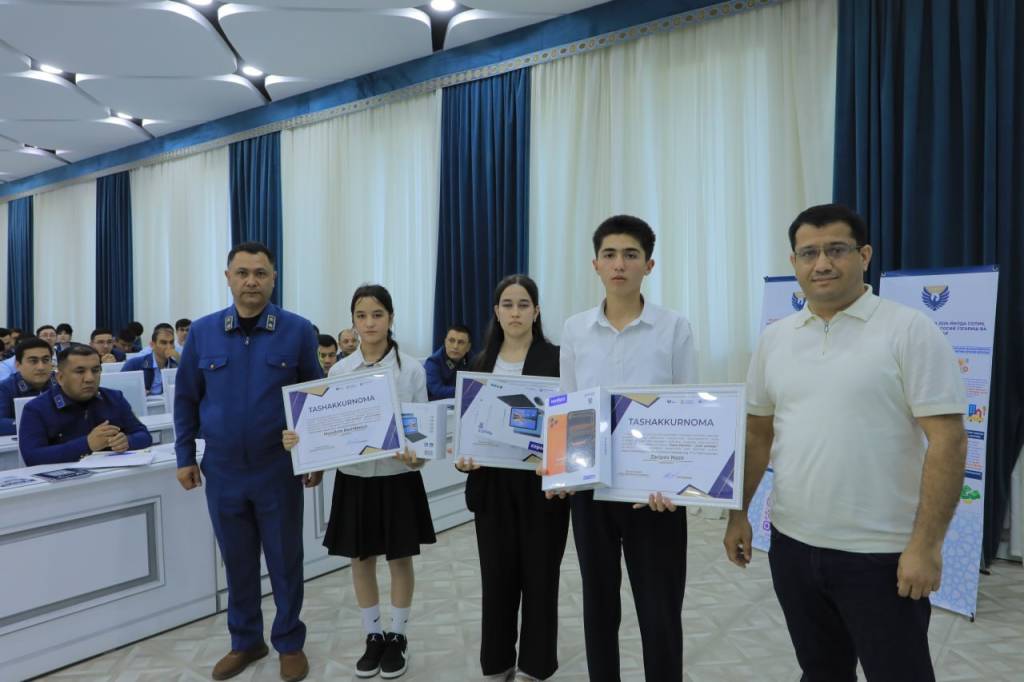 Билимли ва фаол ёшлар эътироф этилди
