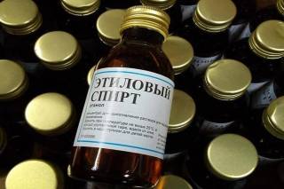Ноқонуний этил спирти савдоси фош этилди
