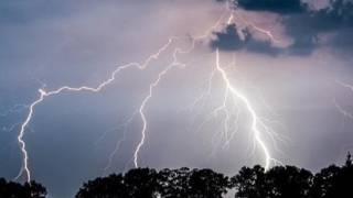 Бангладеште найзағай соғуынан 14 адам қаза тапты