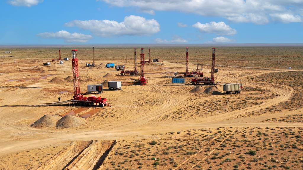 Необходимость развития проектов с иностранными инвестициями  в условиях изменений на мировом рынке урана