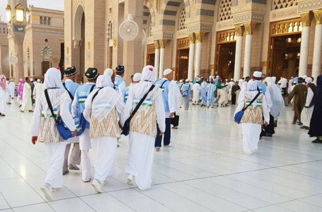حجاج محافظة فرغانه يستعدون لسفر الحج