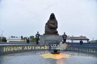 Хотира хиёбони уйғоқликка чорлайди