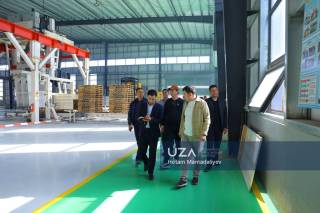 Jurnalistlar yirik ishlab chiqaruvchilar faoliyati bilan tanishdi