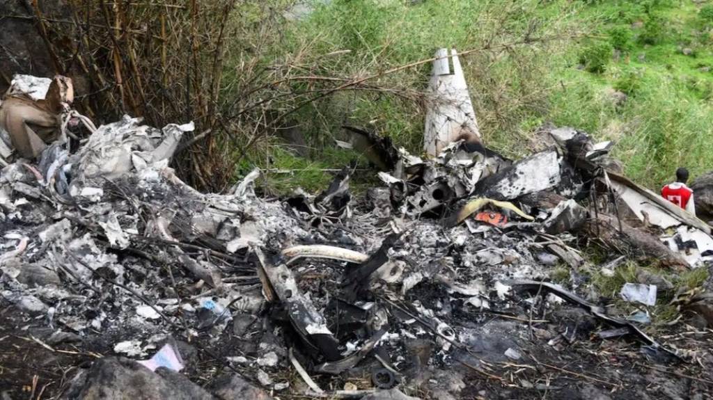 Жанубий Суданда йўловчи самолёти ҳалокатга учради