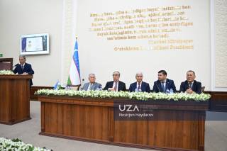 Толмас ижодкор