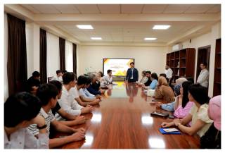 Rompharm NS kompaniyasi vakillari talabalar bilan uchrashdi