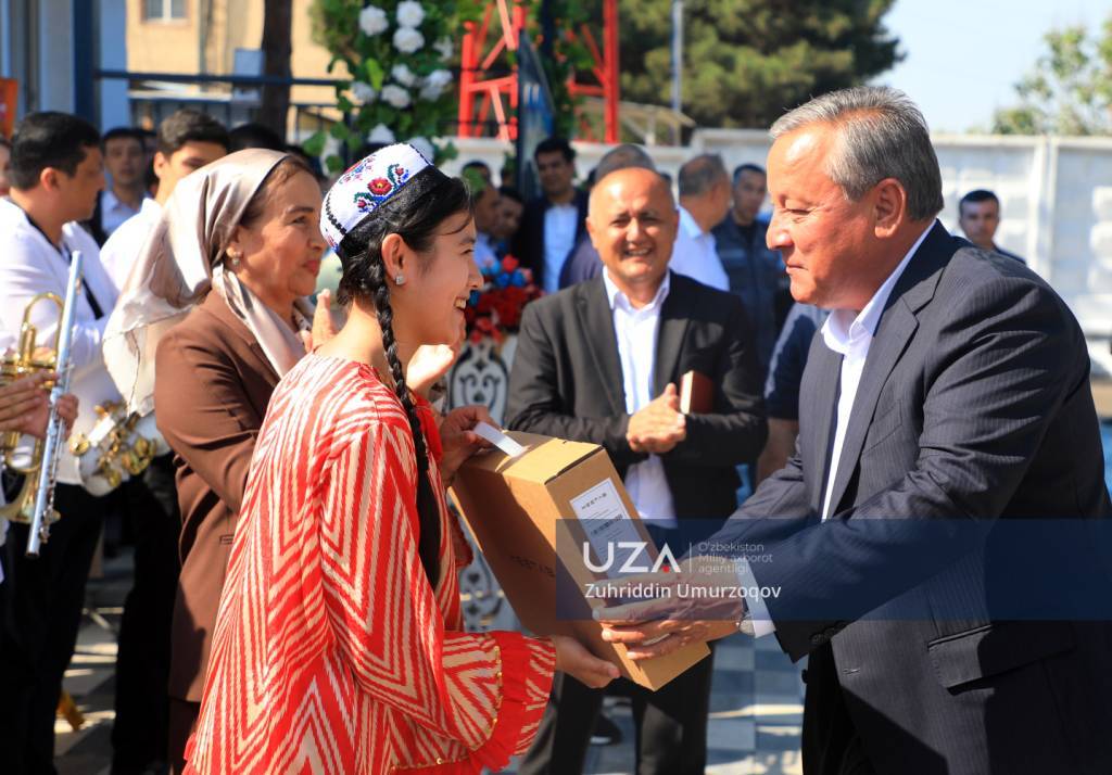 Andijonda yoshlar bilan muloqot o‘tkazildi
