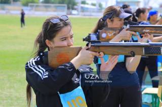Chustda yozgi biatlon musobaqasining birinchi bosqichi o‘tkazildi