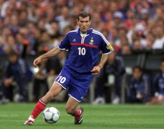 Zinedin Zidan 1998-yildagi jahon chempionatidan ko'ra EURO-2000da yorqinroq o'yin ko'rsatgan