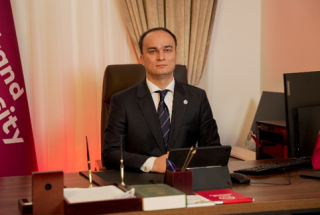 Najmiddinov Muhammadjon G‘ayratjon o‘g‘lining filologiya fanlari doktori (DSc) dissertatsiya ishi himoyasi to‘g‘risida