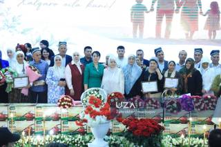 Ибратли оилалар рағбатлантирилди