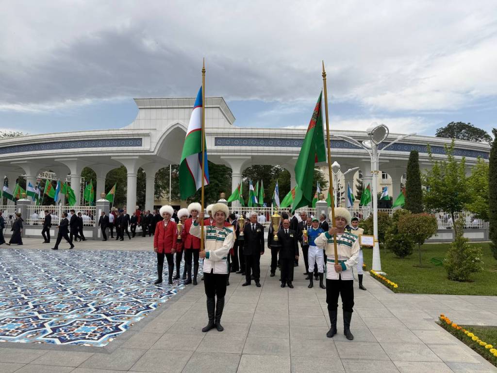 Ашхободда халқаро мусобақа ғолиблари тақдирланди