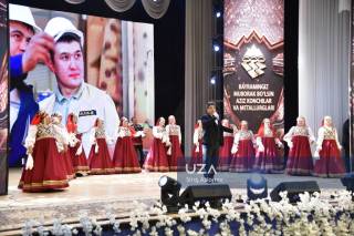 Кончилик ва металлургия саноати ходимлари куни кенг нишонланди