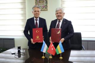 Turkiyaning “Sağlık Bilimleri” universiteti bilan memorandum imzolandi