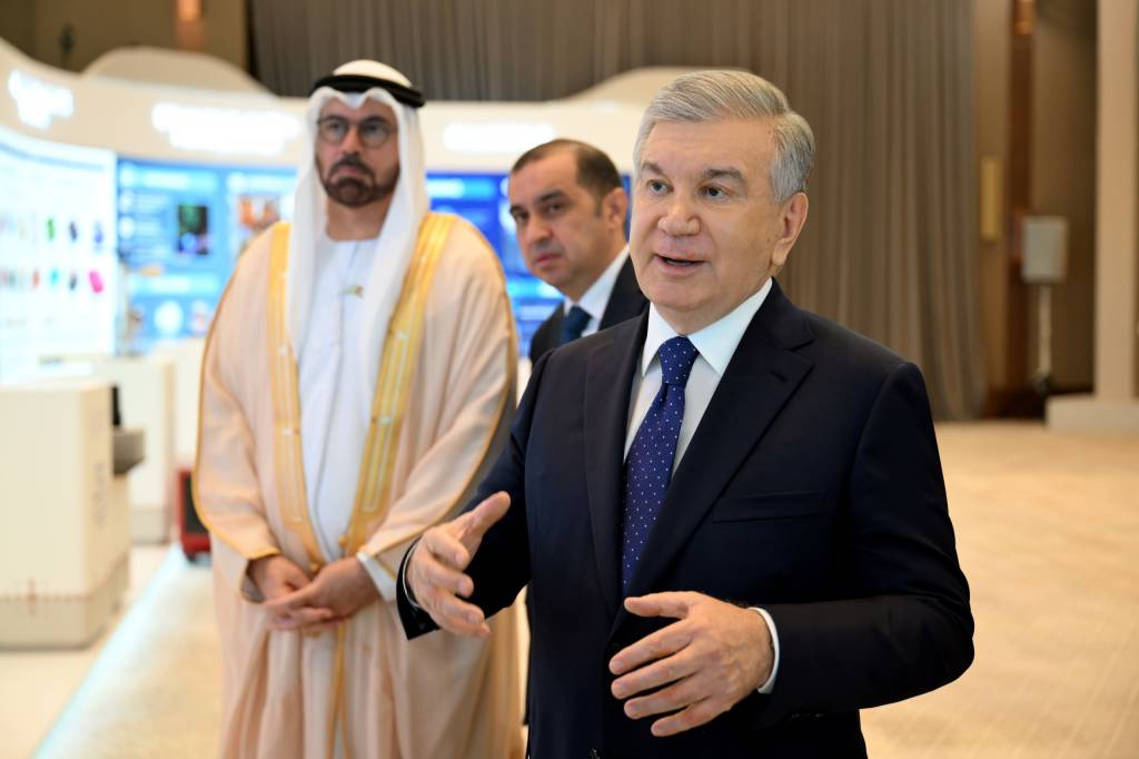 Президентимиз истиқболли ташаббуслар тақдимоти билан танишди