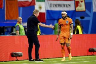 Ronald Kuman Memfis Depay uchun yakuniy qaydnomani e’lon qilishni kechiktirishga tayyor