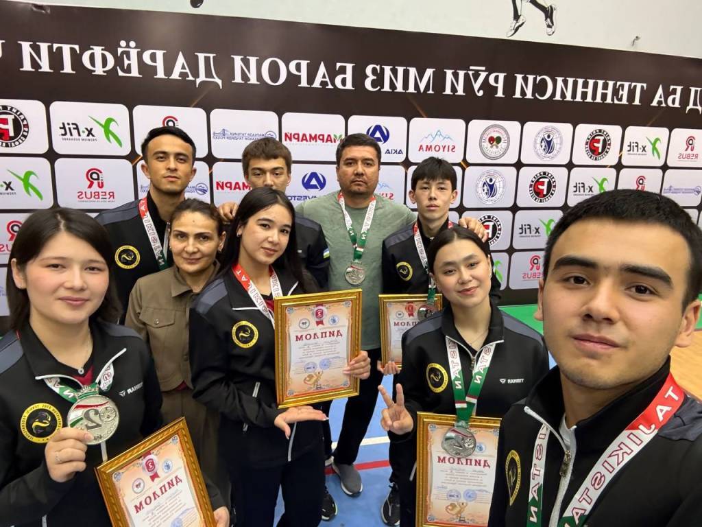 Наши настольные теннисисты заняли призовые места на турнире в Таджикистане