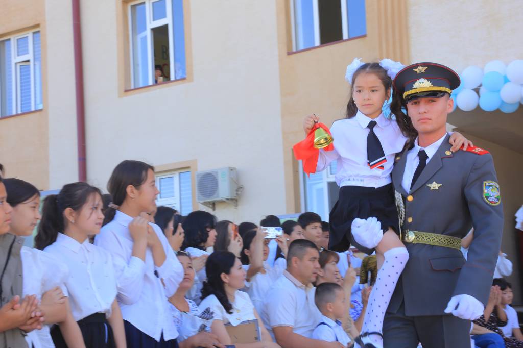 Bitiruvchilar uchun yangi hayot sahifasi ochildi