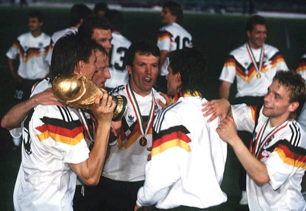 FIFA Jahon Chempionati 1990: Italiya osmonidagi klassika.