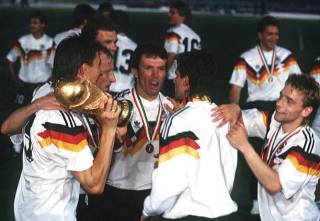 FIFA Jahon Chempionati 1990: Italiya osmonidagi klassika.