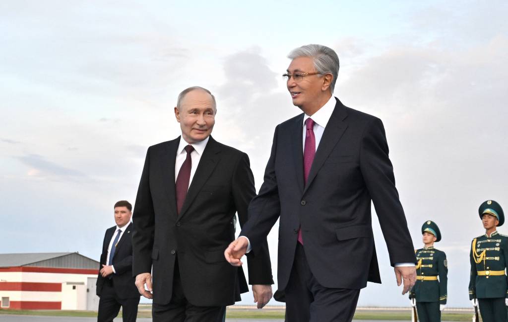Владимир Путин мемлекеттік сапармен Қазақстанға барды
