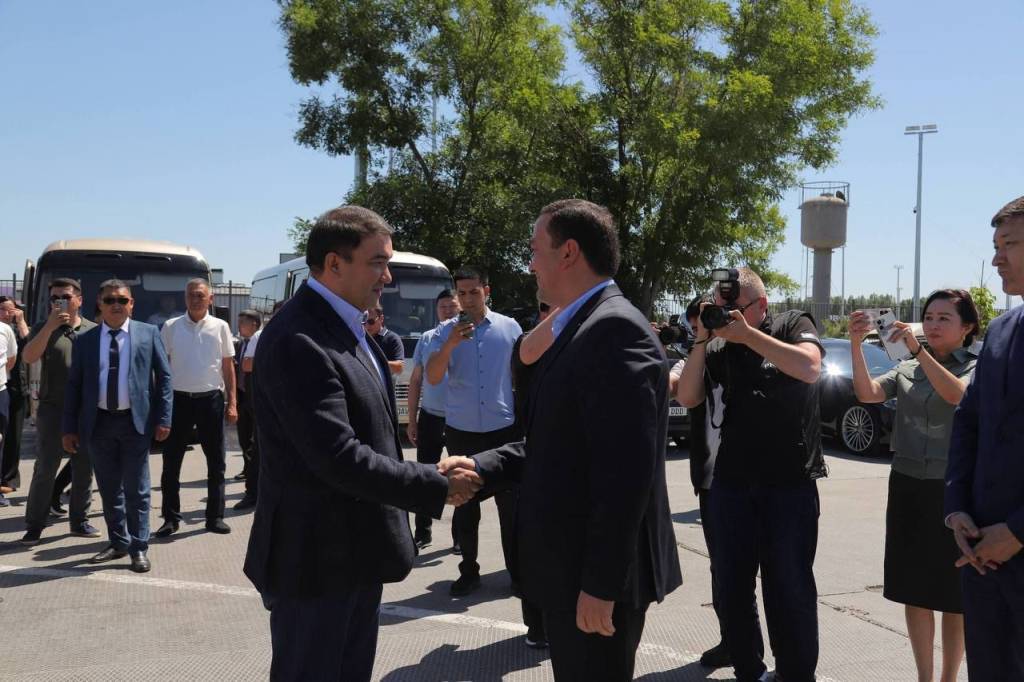 Туркистон вилояти делегацияси Тошкент вилоятида