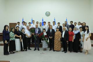 E’tirofga munosib mehnat