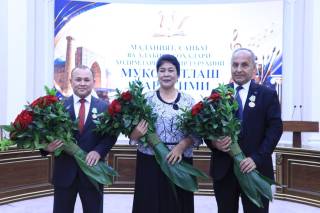 Мукофотлар эгаларига топширилди