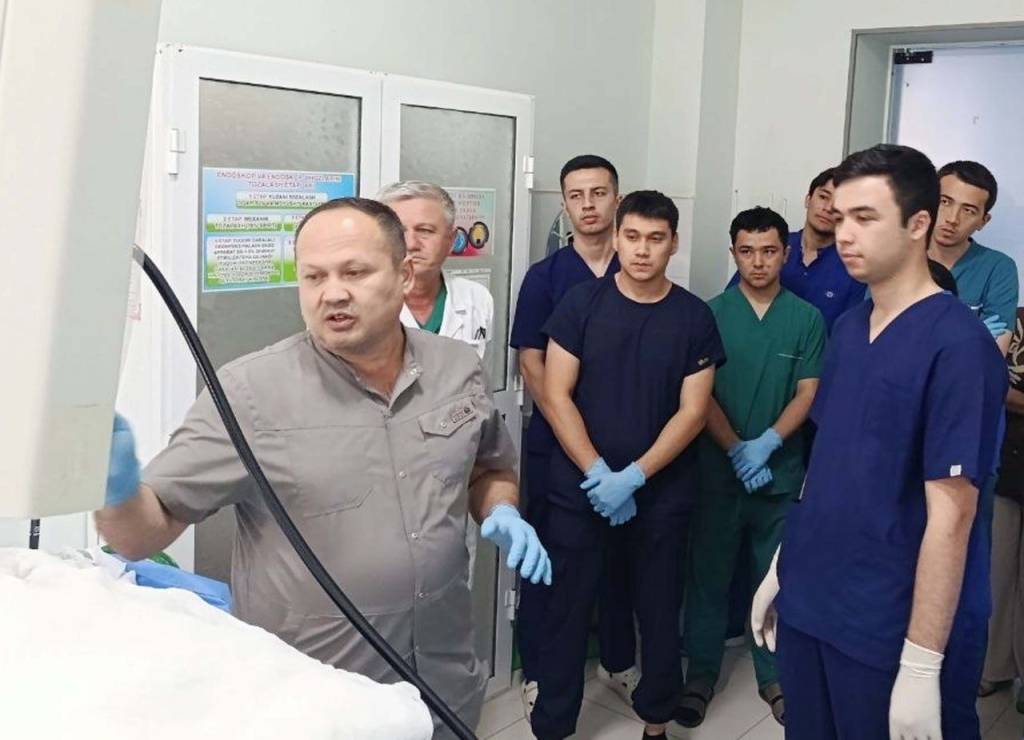 Yosh endoskopistlar maktabi yangi avlod kadrlarini tayyorlaydi