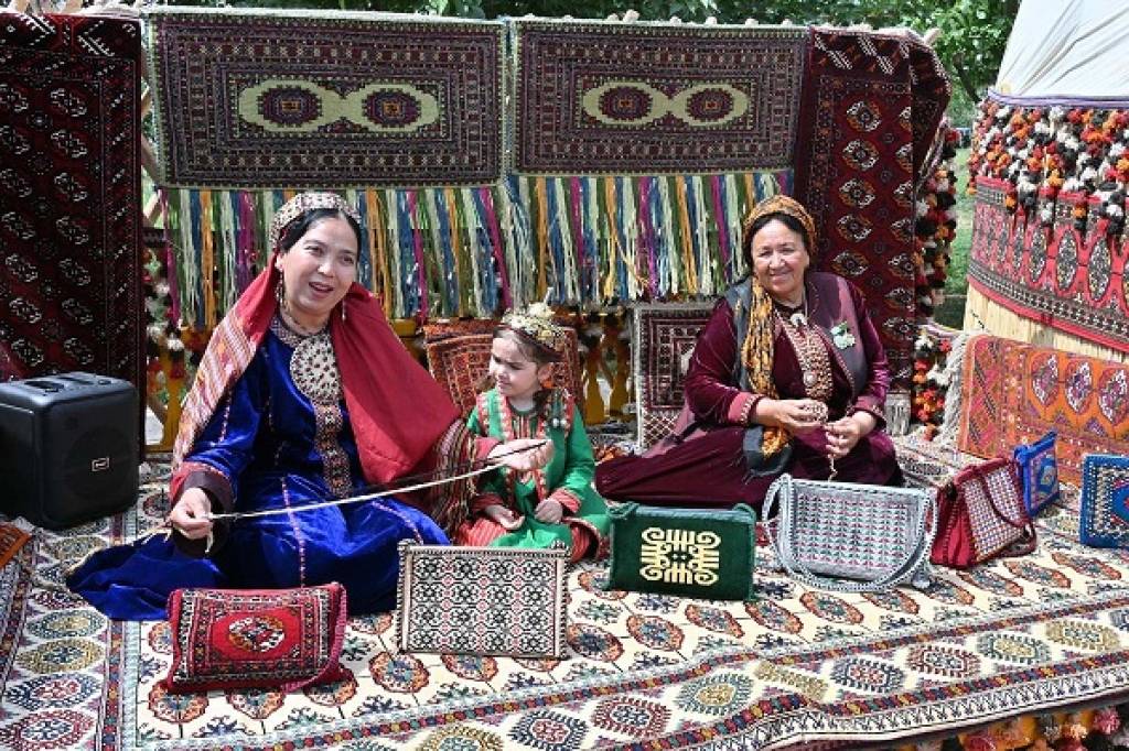 turkmen-carpet-day-4