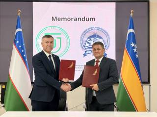 Университет билан ҳамкорлик меморандуми имзоланди
